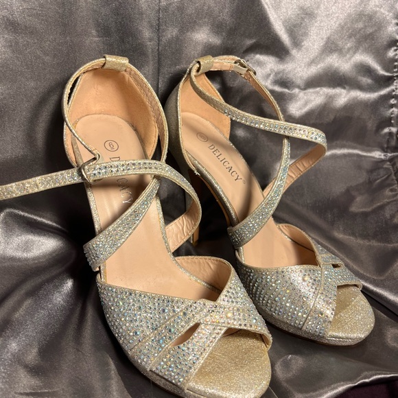 Silver Sparkly Open toe Heels - Picture 4 of 5